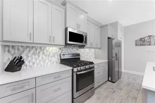 11221 McDermott Ct, Englewood, FL 34223 - Photo 17