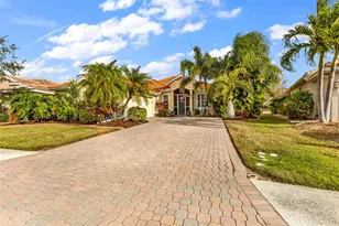 11994 Granite Woods Loop, Venice, FL 34292 - Photo 3