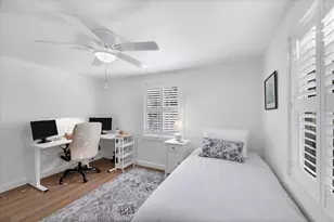 638 Yale St, Englewood, FL 34223 - Photo 15