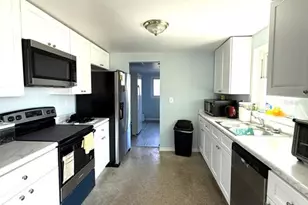 801 E 2nd St, Englewood, FL 34223 - Photo 9