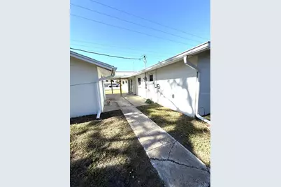 801 E 2nd Street, Englewood, FL 34223 - Photo 5