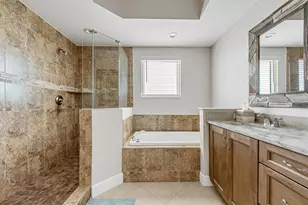 8005 Bay Pointe Dr, Englewood, FL 34224 - Photo 37