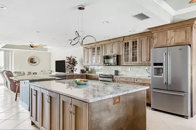 8005 Bay Pointe Drive, Englewood, FL 34224 - Photo 21