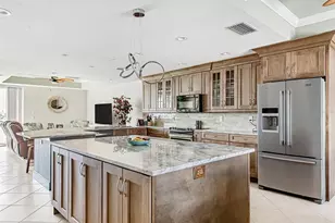 8005 Bay Pointe Dr, Englewood, FL 34224 - Photo 21