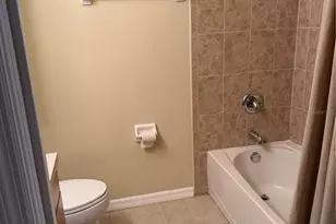 4717 Hollingsworth Ave, Sarasota, FL 34233 - Photo 13