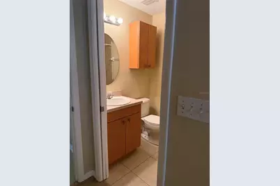 4717 Hollingsworth Avenue, Sarasota, FL 34233 - Photo 11