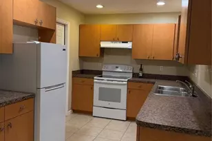 4717 Hollingsworth Ave, Sarasota, FL 34233 - Photo 5