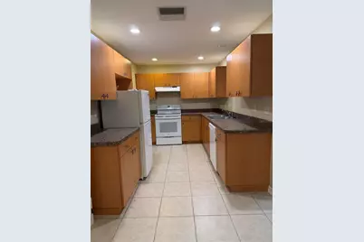 4717 Hollingsworth Avenue, Sarasota, FL 34233 - Photo 7