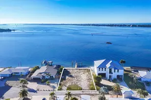 16 Southwind Dr, Englewood, FL 34223 - Photo 1