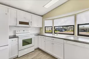 804 Heathercreek Ct, Englewood, FL 34223 - Photo 23