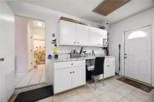 617 Sugarwood Dr, Venice, FL 34292 - Photo 21