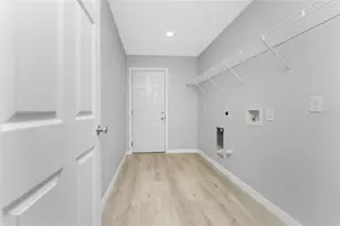 5081 S Chamberlain Blvd, North Port, FL 34286 - Photo 31