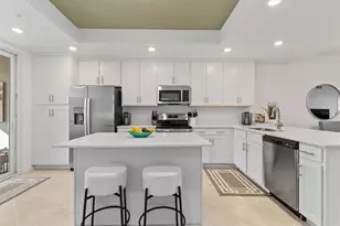 12580 Galapagos Ct, Venice, FL 34293 - Photo 7