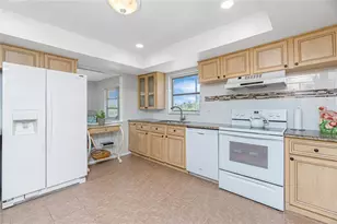 113 Annapolis Ln, Rotonda West, FL 33947 - Photo 13