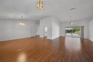 1325 Covey Ct, Venice, FL 34293 - Photo 7