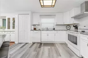 6461 Falcon Dr, Englewood, FL 34224 - Photo 5