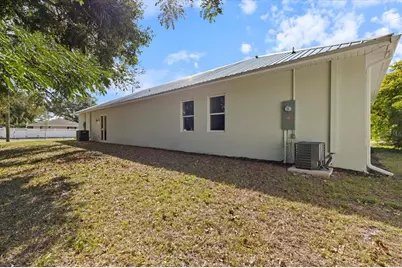 3525 McIntosh Road, Sarasota, FL 34232 - Photo 19