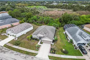 271 Fareham Dr, Venice, FL 34293 - Photo 47