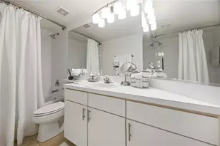 271 Fareham Dr, Venice, FL 34293 - Photo 35