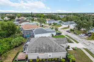 271 Fareham Dr, Venice, FL 34293 - Photo 45