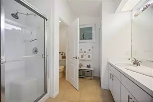 271 Fareham Dr, Venice, FL 34293 - Photo 27