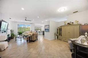 271 Fareham Dr, Venice, FL 34293 - Photo 7