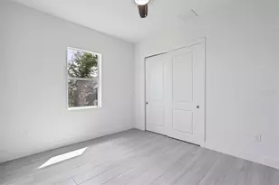 15715 Viscount Cir, Port Charlotte, FL 33981 - Photo 23