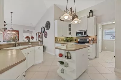 42 Medalist Lane, Rotonda West, FL 33947 - Photo 21