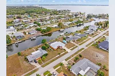 125 Baldwin Court SE, Port Charlotte, FL 33952 - Photo 35