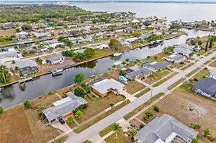 125 Baldwin Ct SE, Port Charlotte, FL 33952 - Photo 35