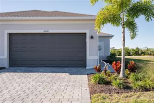 8674 St Kitts Cir, Englewood, FL 34224 - Photo 3
