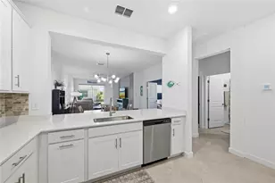 8674 St Kitts Cir, Englewood, FL 34224 - Photo 11