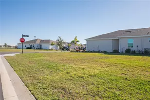 8674 St Kitts Cir, Englewood, FL 34224 - Photo 5