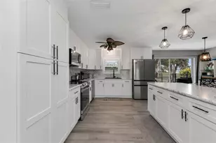 16 Oakland Hills Pl, Rotonda West, FL 33947 - Photo 7