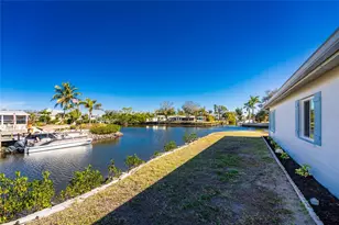 1082 Haste Ln, Englewood, FL 34223 - Photo 47