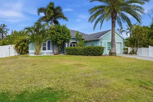 9366 Heartwellville Ave, Englewood, FL 34224 - Photo 3