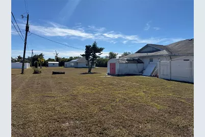 7218 Peacock Lane, Englewood, FL 34224 - Photo 3