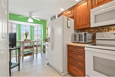 202 Silver Lake Drive #203, Venice, FL 34292 - Photo 11