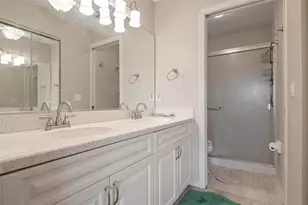 202 Silver Lake Dr, Venice, FL 34292 - Photo 29