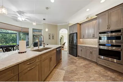 3878 Royal Hammock Boulevard, Sarasota, FL 34240 - Photo 9