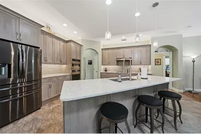 3878 Royal Hammock Boulevard, Sarasota, FL 34240 - Photo 9