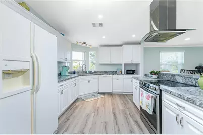 9134 Kestral Circle, Englewood, FL 34224 - Photo 5