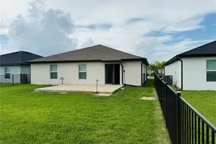 4034 San Clemente Ct, North Fort Myers, FL 33917 - Photo 5