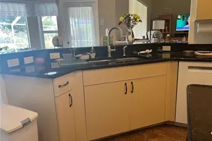 24 Broadmoor Ln, Rotonda West, FL 33947 - Photo 15