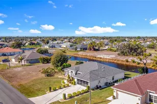 9 Medalist Ln, Rotonda West, FL 33947 - Photo 11