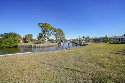 157 Deerfield Avenue NE, Port Charlotte, FL 33952 - Photo 31