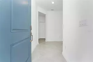 8117 Shr Lk Dr, Englewood, FL 34224 - Photo 9