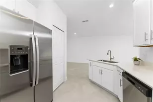 8117 Shr Lk Dr, Englewood, FL 34224 - Photo 21