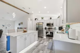 10300 Sandrift Ave, Englewood, FL 34224 - Photo 9