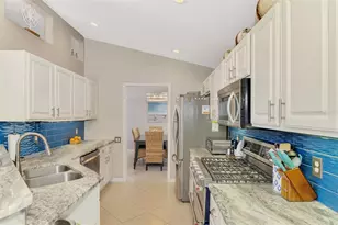 335 St George Ct, Venice, FL 34293 - Photo 31